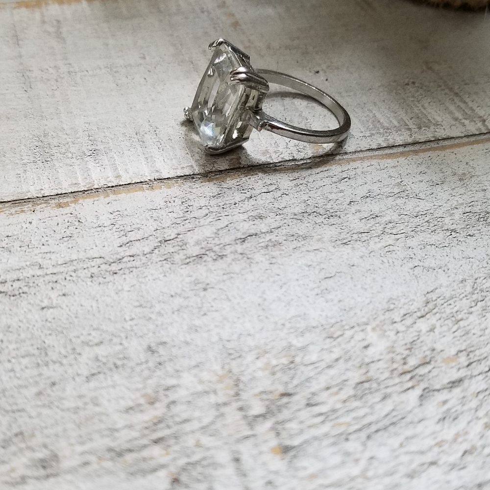 Solitaire ring - Picture 2 of 5